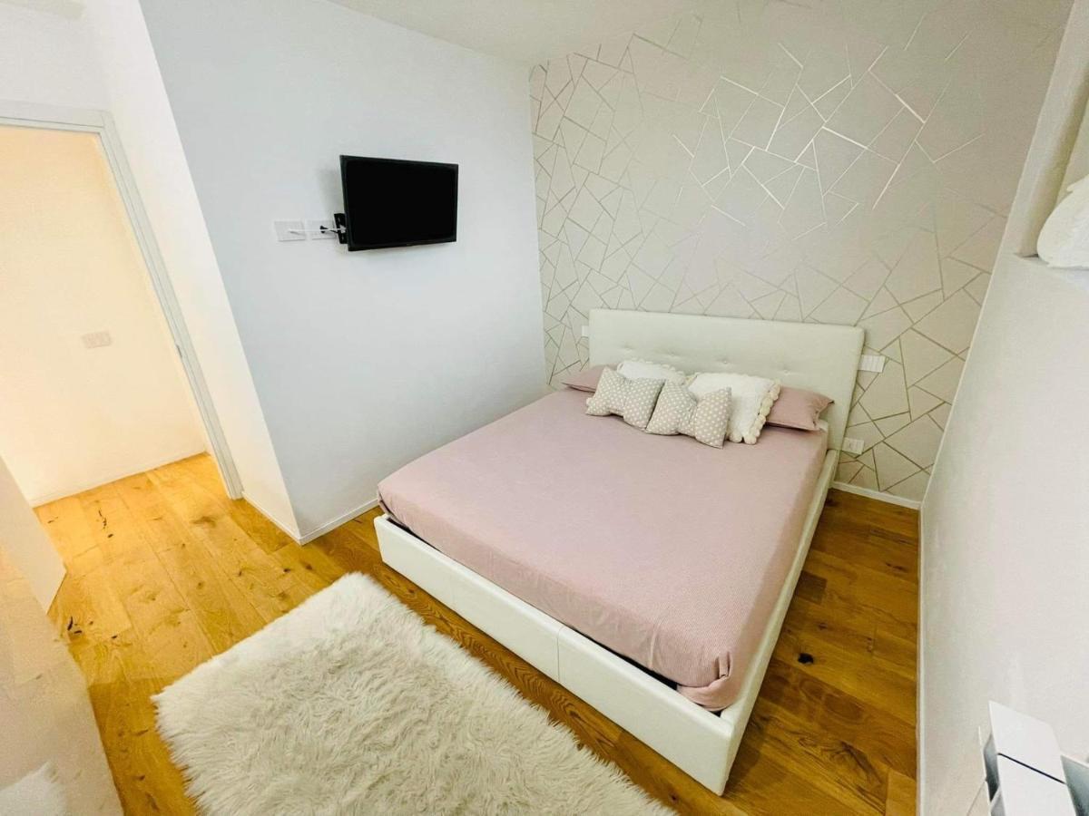 Led House Cadore - Bilocale Zona Milano Centro Dış mekan fotoğraf